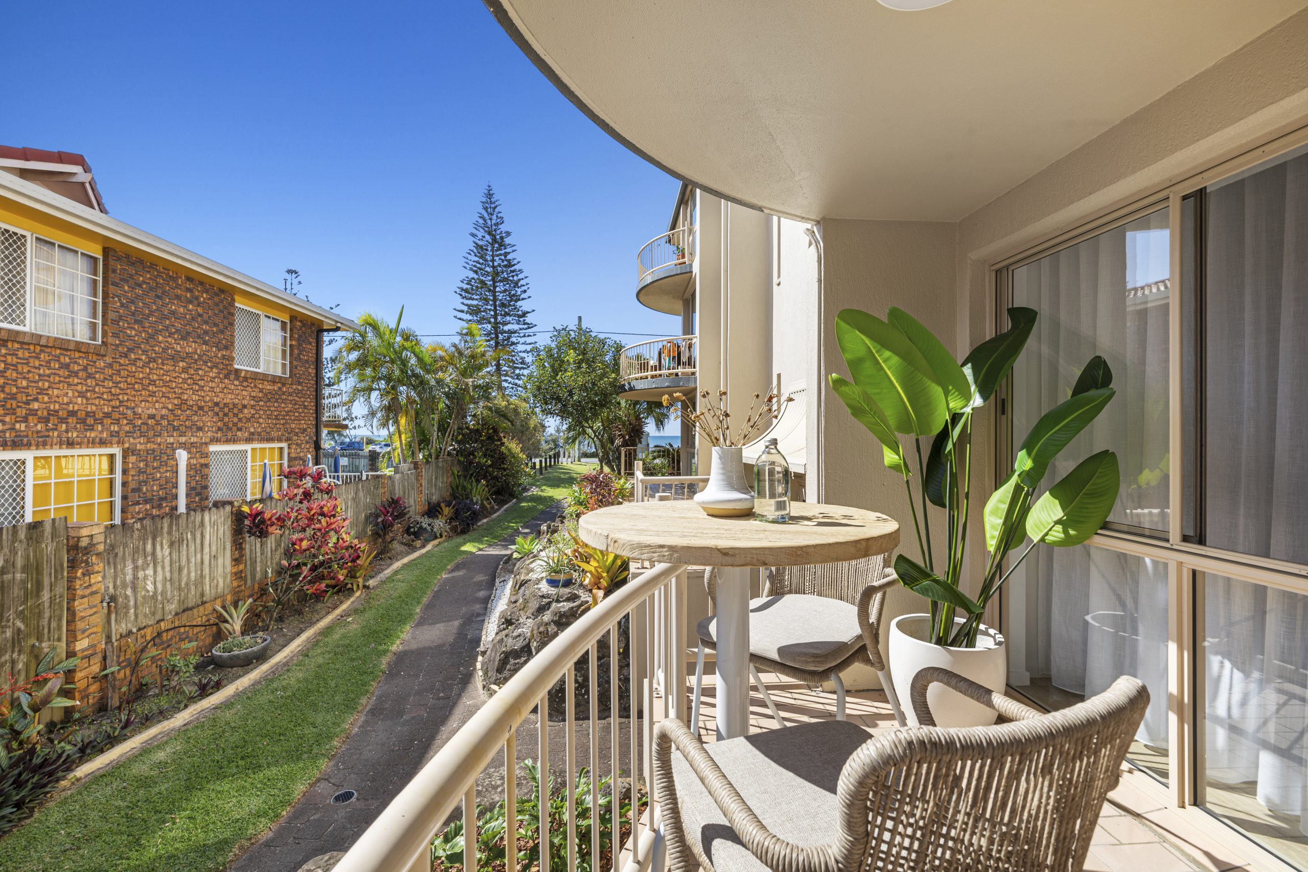 050 Open2view Id944128 2 146 Marine Parade Kingscliff